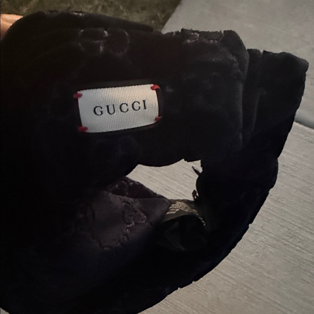 GUCCI midnight blue GG VELVET Headband- gives off black as well - Picture 4 of 4